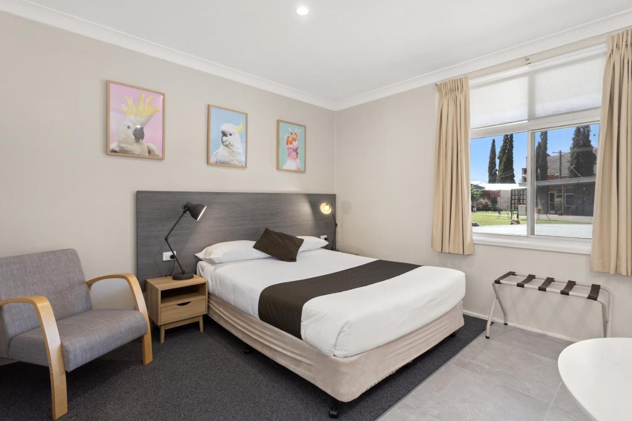 Wingham Motel Екстер'єр фото