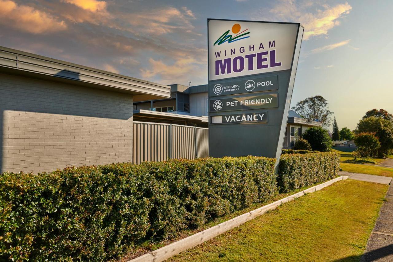 Wingham Motel Екстер'єр фото